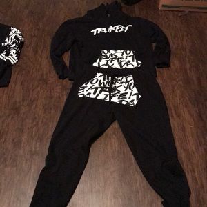 Trukfit hoodie and jogger set